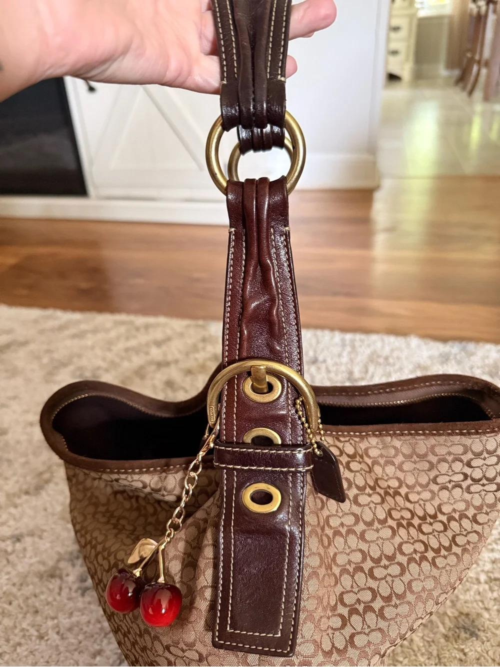 Coach Tan/Brown Signature Canvas Shoulder Bag - Picture 8 of 12